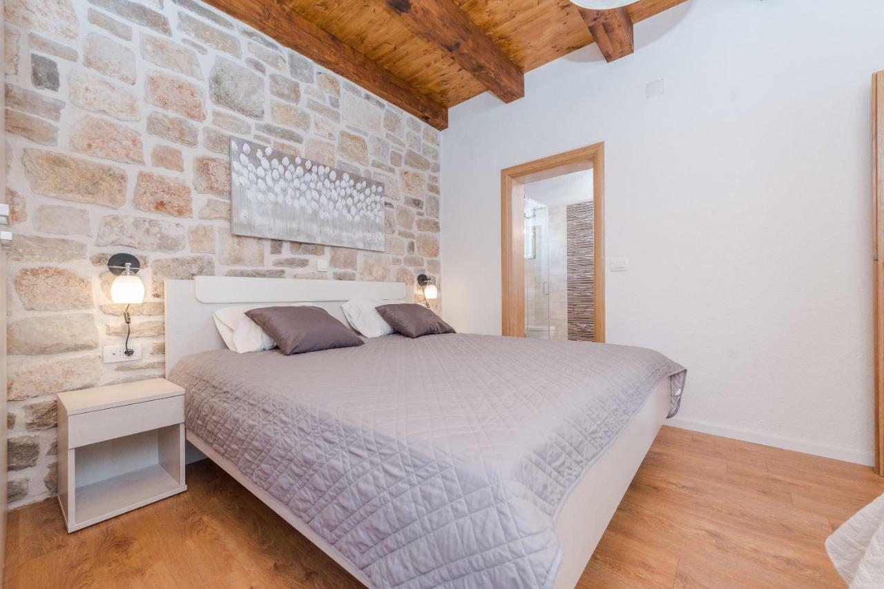 Villa Delozija Sukosan Bagian luar foto