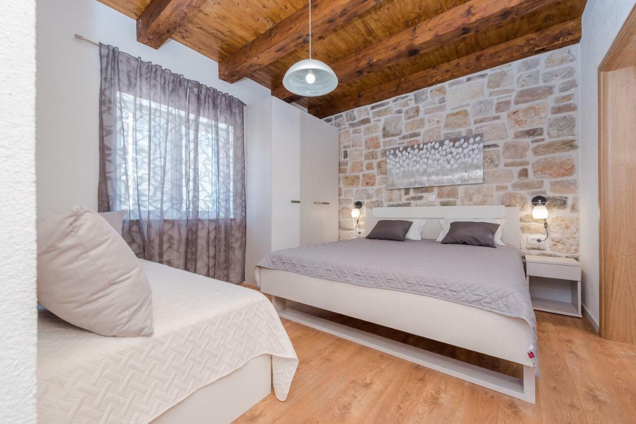 Villa Delozija Sukosan Bagian luar foto