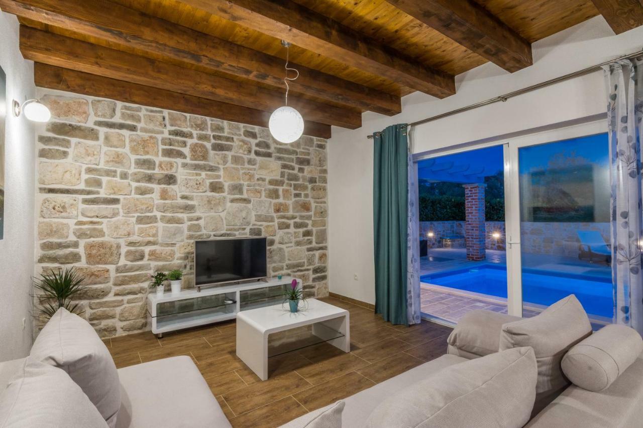Villa Delozija Sukosan Bagian luar foto
