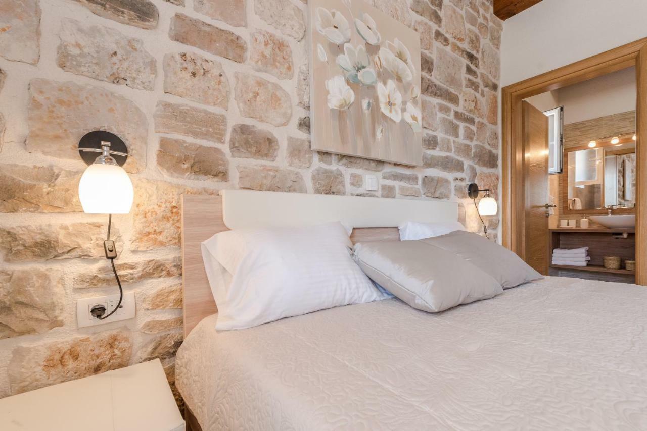 Villa Delozija Sukosan Bagian luar foto